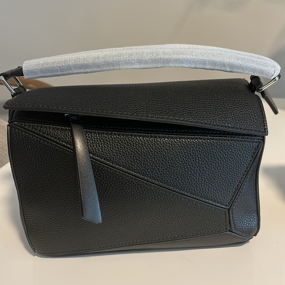 Geometric bag with long strap - Picture 2 of 2